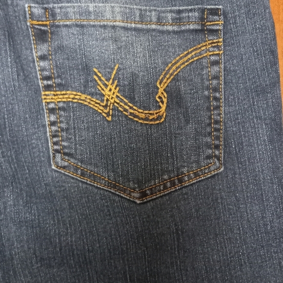 Womens Size 14 J2 by Jou Jou Premium Denim Straight Jeans. - Picture 7 of 9